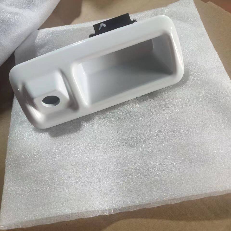 适配长安新奔奔EV尾门开