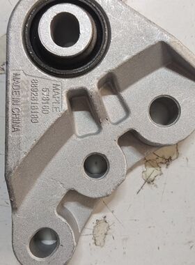 适用于吉利枫叶80V机胶发电机悬置机架胶机脚胶隔振胶垫原厂全新