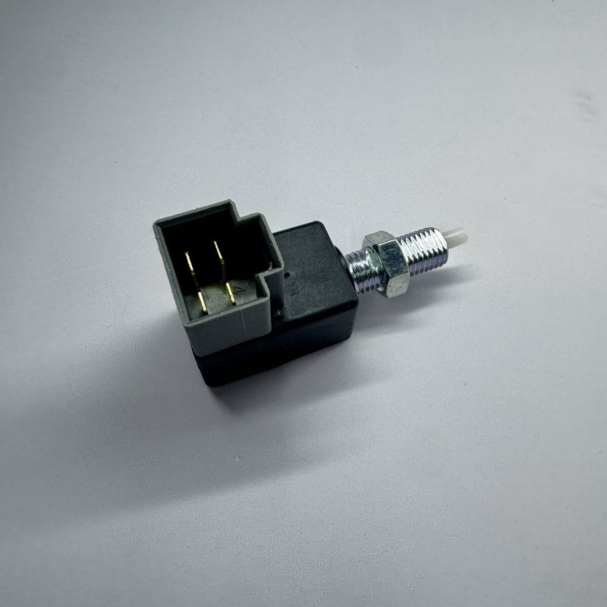 荣威350开关360 E50 W5名爵MG3 5 锐行GT制动灯开关 刹车灯开关