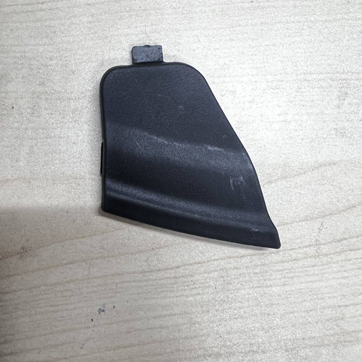 海马爱尚EV电车燃油车雨