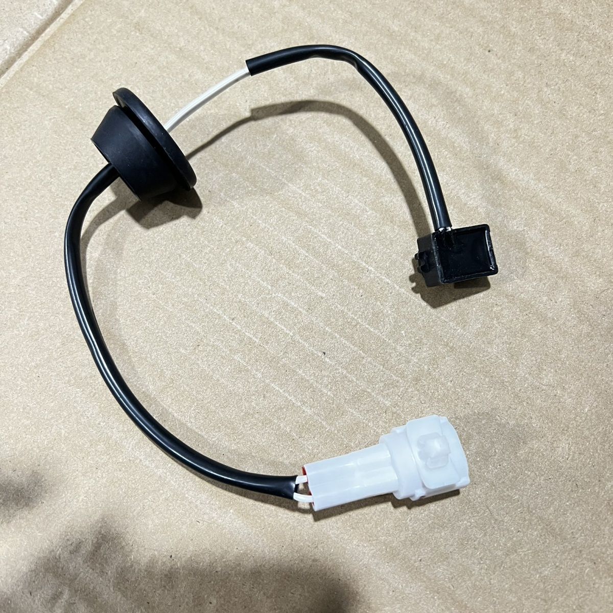 比速汽车配件原装M3尾