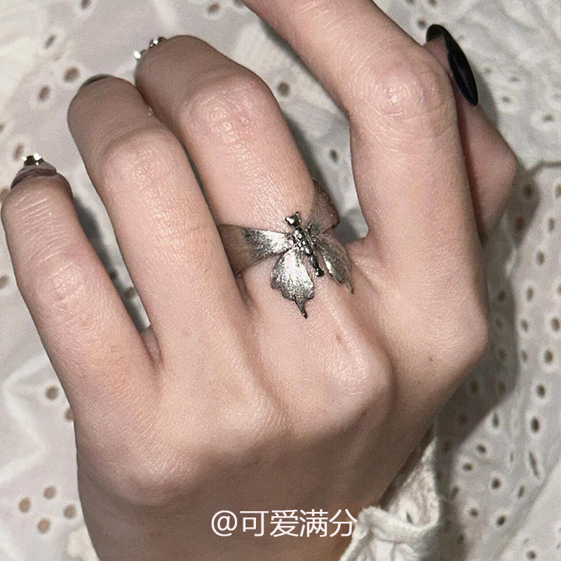 银色拉丝蝴蝶戒指女款开口清冷感