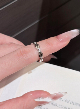 银色爆闪镶钻菱格戒指女韩系小众