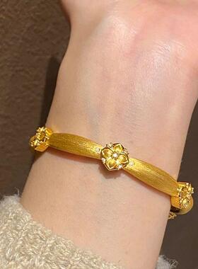 中古金色重工四叶草拉丝手镯轻奢