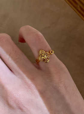 复古做旧镂空仿红宝石点缀尾戒女