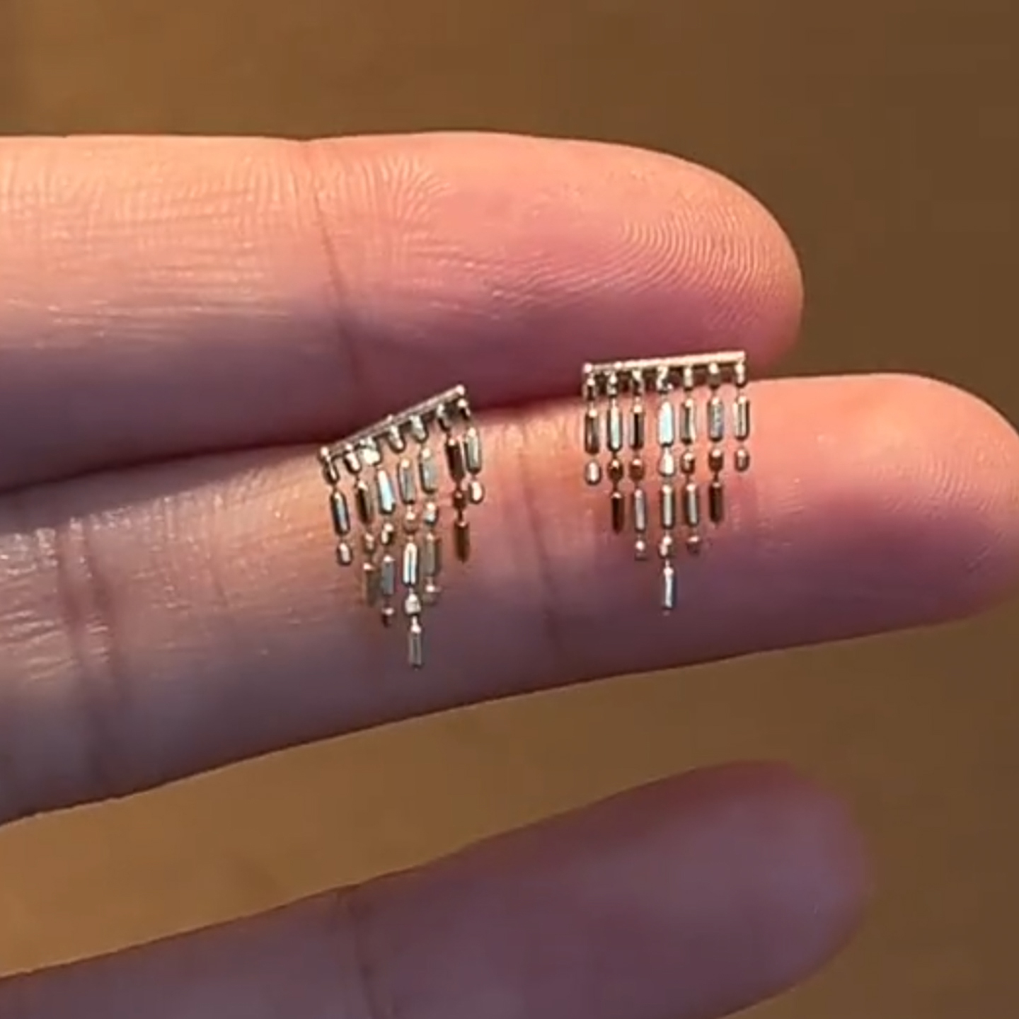 细闪雨帘流苏耳钉女短款耳环绝美