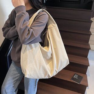 一包三用托特包女2026新款大容量包包通勤帆布挎包可单肩斜挎布包