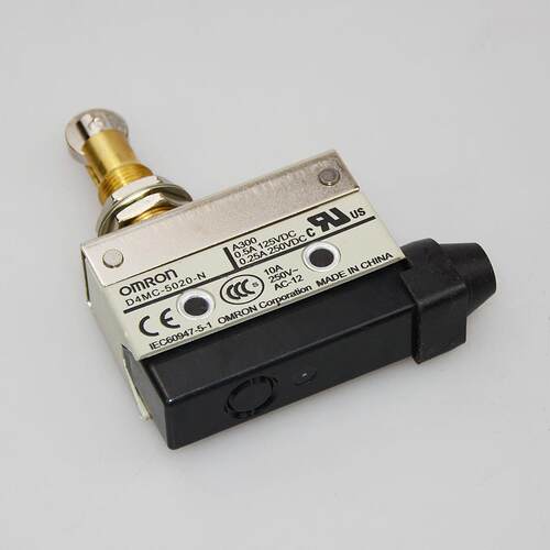 D4MC-5020-N小型限位开关 滚轮柱塞封闭式行程开关 微动开关银点