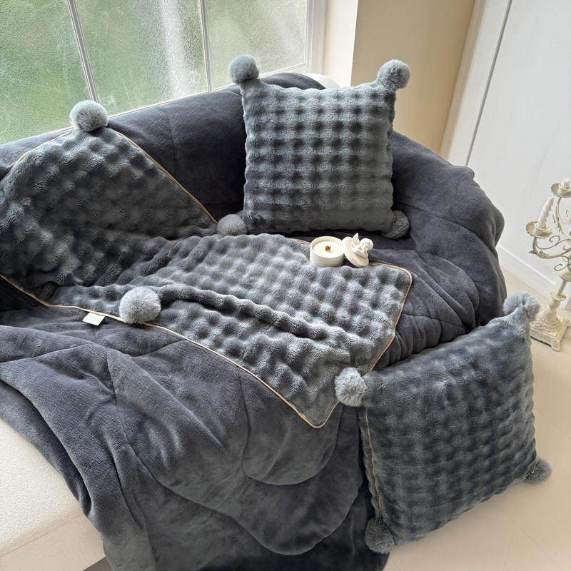 秋冬牛奶丝绒塔夫绸枕头被两用毛毯二合一汽车坐垫办公室午睡,居家布艺,抱枕被,淘宝优惠券,粉丝福利购,淘宝优惠卷