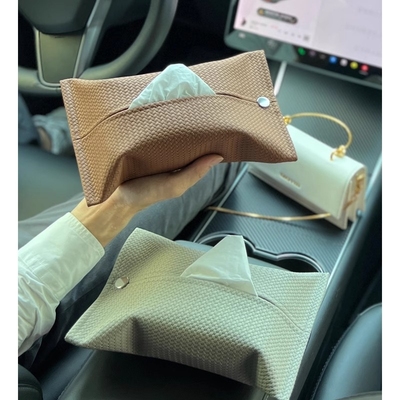 轻奢风车载纸巾盒汽车用抽纸盒车内扶手箱收纳盒高级感纸巾袋皮革