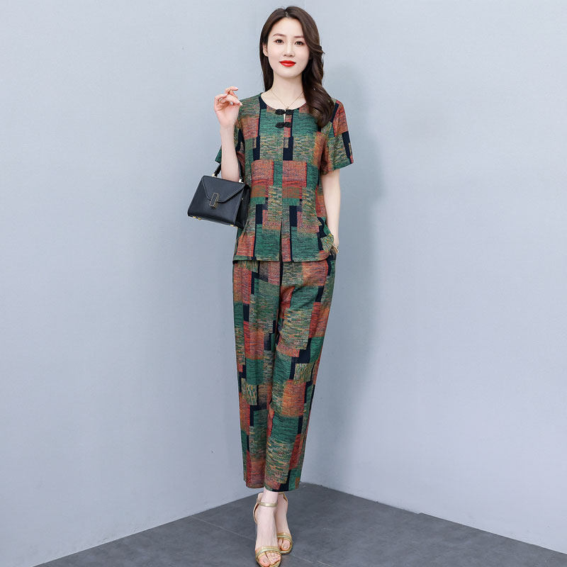 2026新款夏季棉绸套装中老年妈妈装时尚薄款女士短袖九分裤两件套