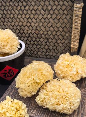 木椴小银耳福建古田无雪耳白耳EFO桃胶雪燕皂角米硫桂圆木银耳莲