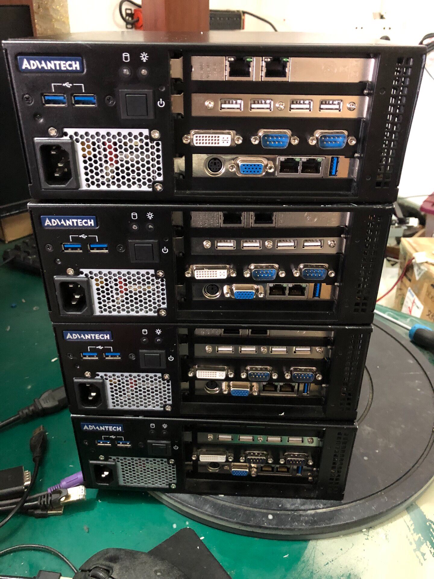 研华工控机六代微型主机，型号：AIMC-3202,CPU:I议价！