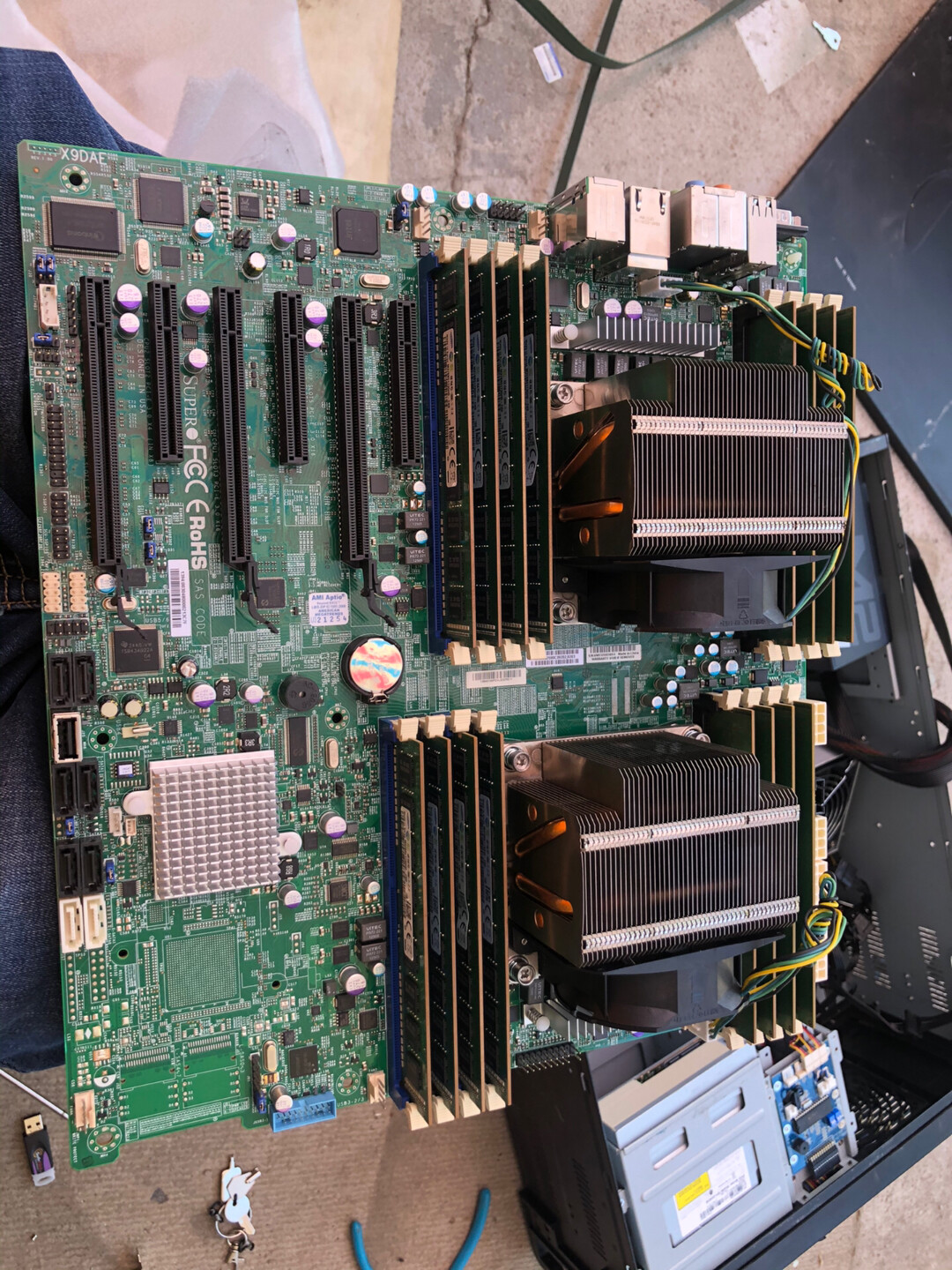 超微主板X9DAE，型号： SUPER X9DAE，裸板价，议价！