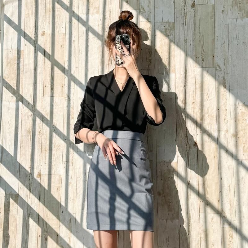 医美前台接待工作装高端洋气中袖雪纺V领衬衫女2025夏季职业套装