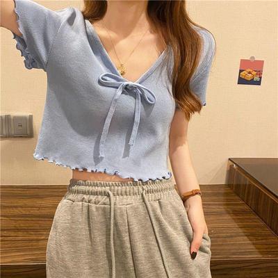 韩版修身显瘦V领韩风短款上衣女设计感夏季辣妹bm风白色短袖t恤