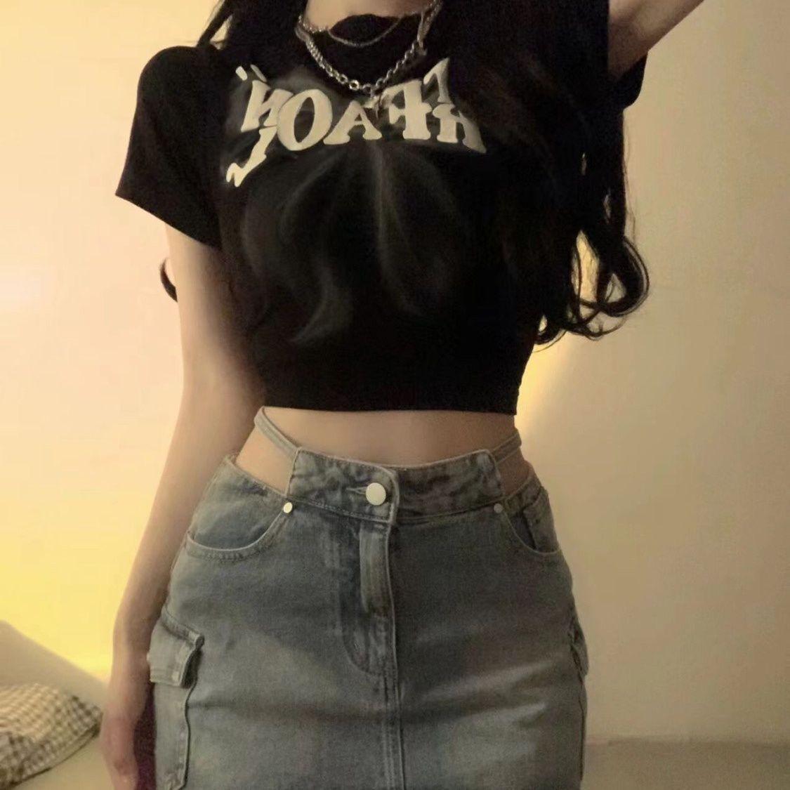 短款设计感纯制修身夏季小众