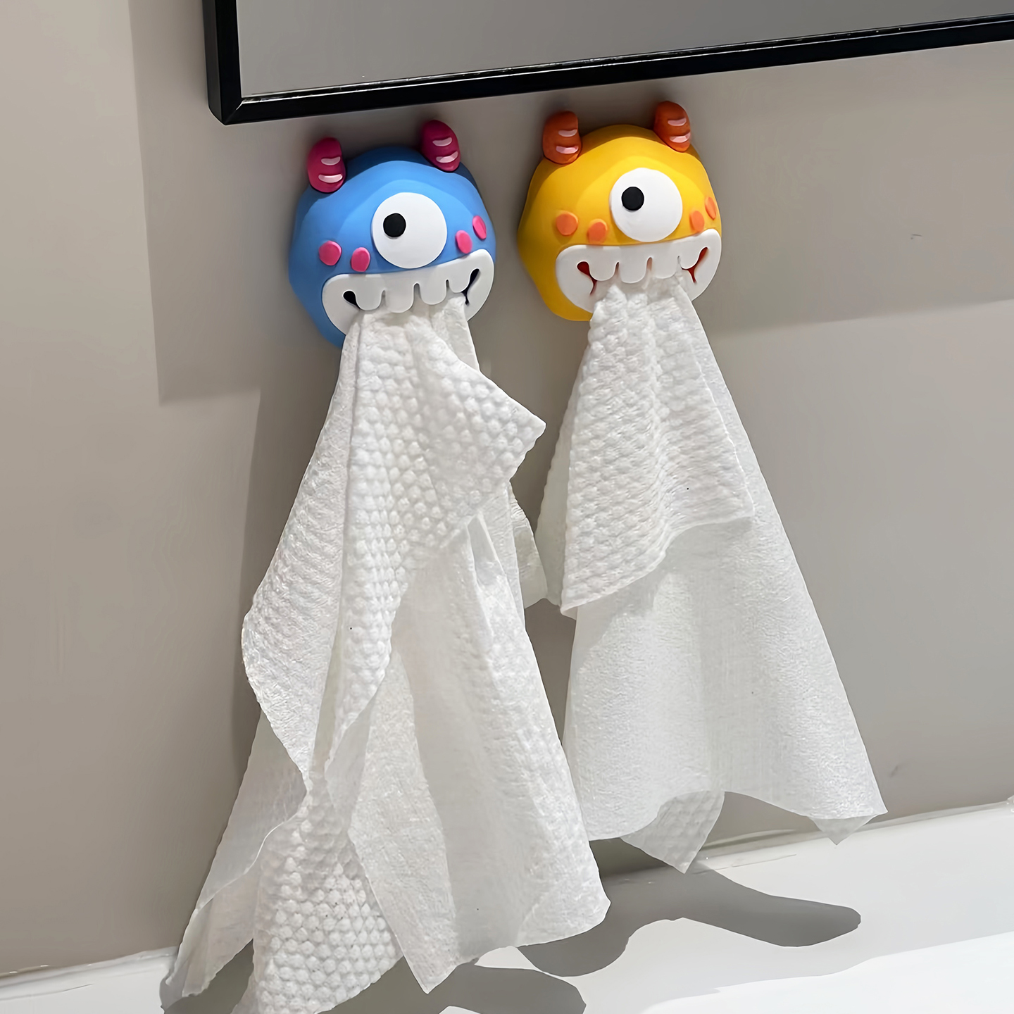 废弃洗脸巾收纳挂架壁挂式免打孔毛巾架防水防潮卫生间家用新款