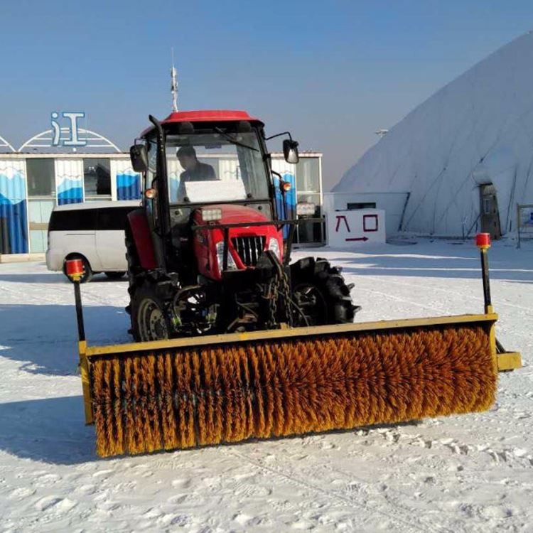 扫雪车公路物业小型除雪机设备道路养护清扫车机器厂家