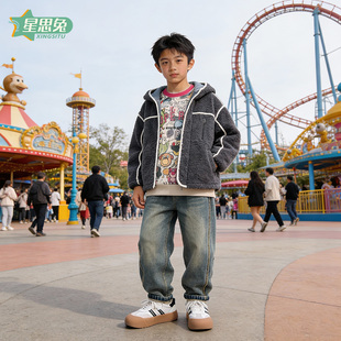 男童秋冬三件套灰色羊羔绒连帽外套卡通内搭做旧牛仔裤潮搭套装
