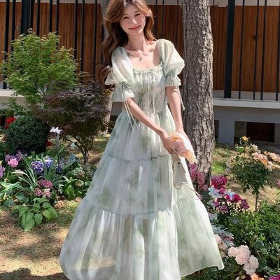 法式浪漫方领碎花连衣裙夏仙女2024新款春秋温柔气质超仙度假长裙