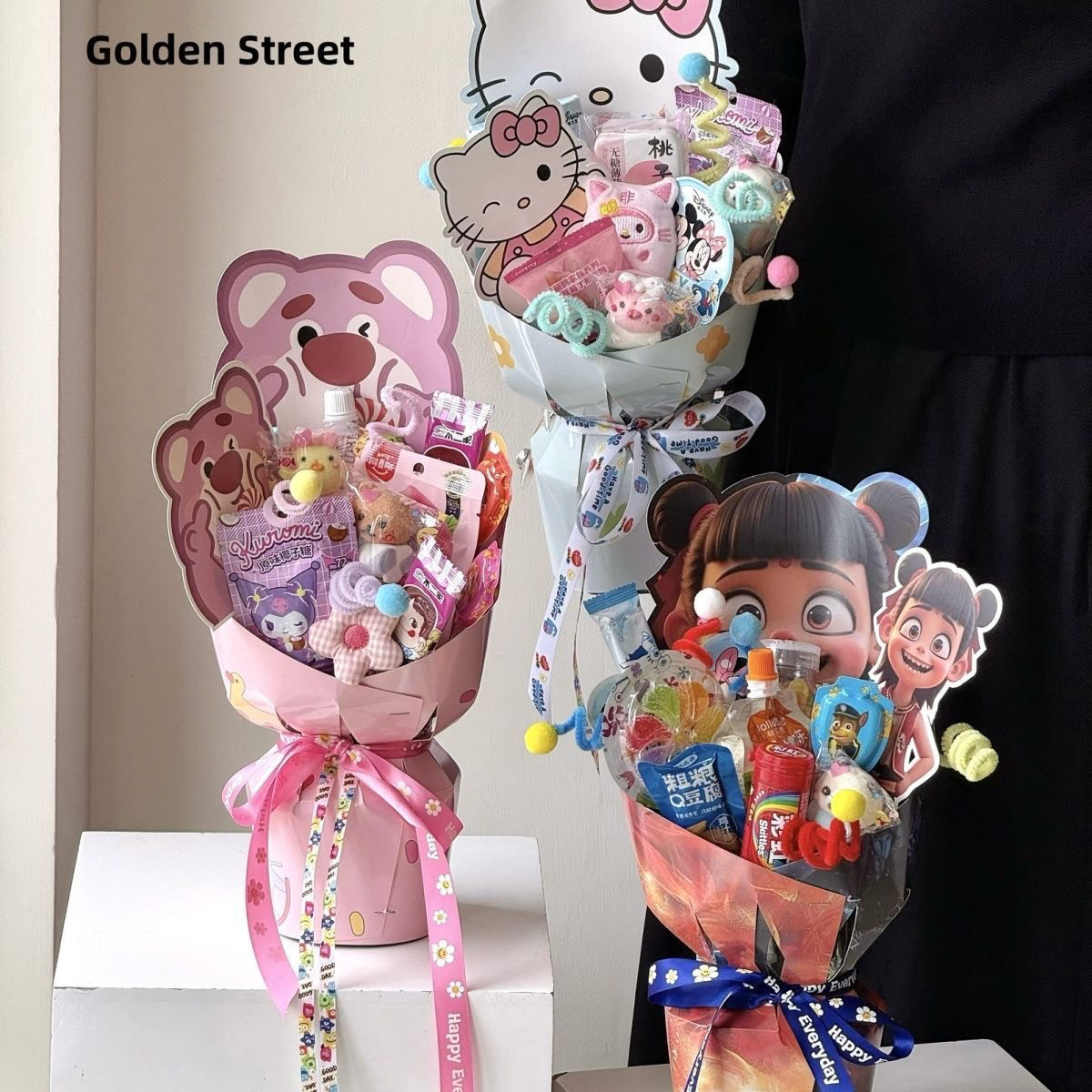 六一儿童节免包成品迷你款小花束花壳可插零食鲜花糖果小惊喜礼物