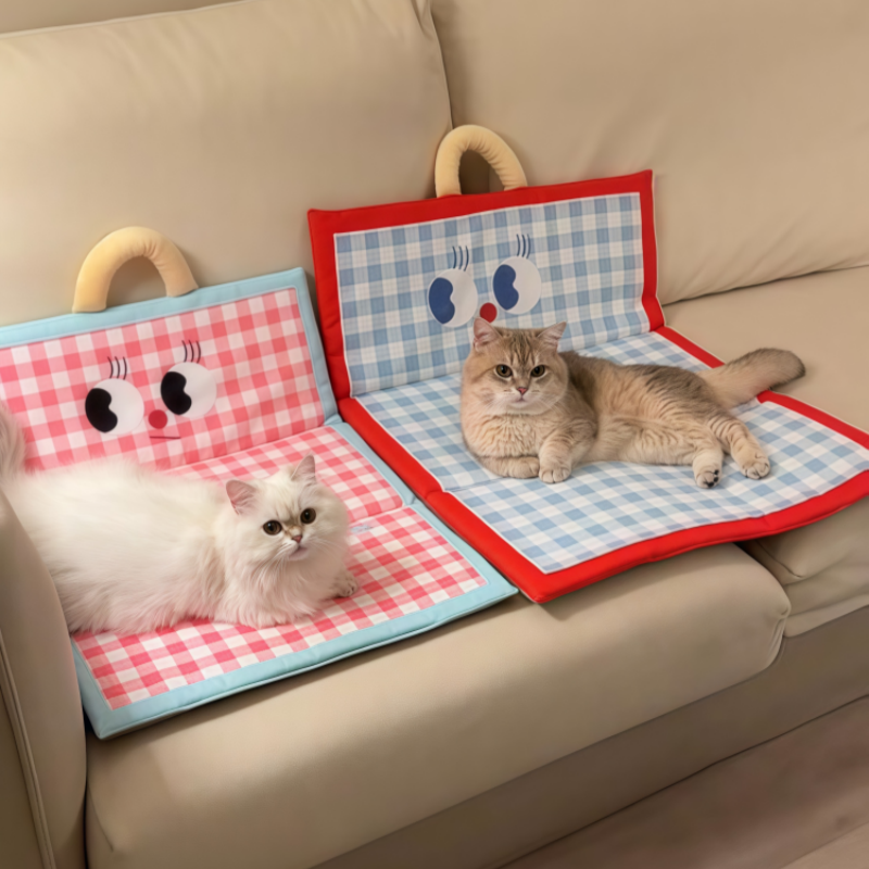 宠物冰垫夏季猫窝垫子睡觉用狗狗睡垫四季通用不粘毛防水凉垫冰窝