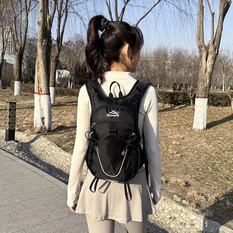 户外登山包轻便小号男女跑步背包超轻薄公路车多功能骑行包双肩包