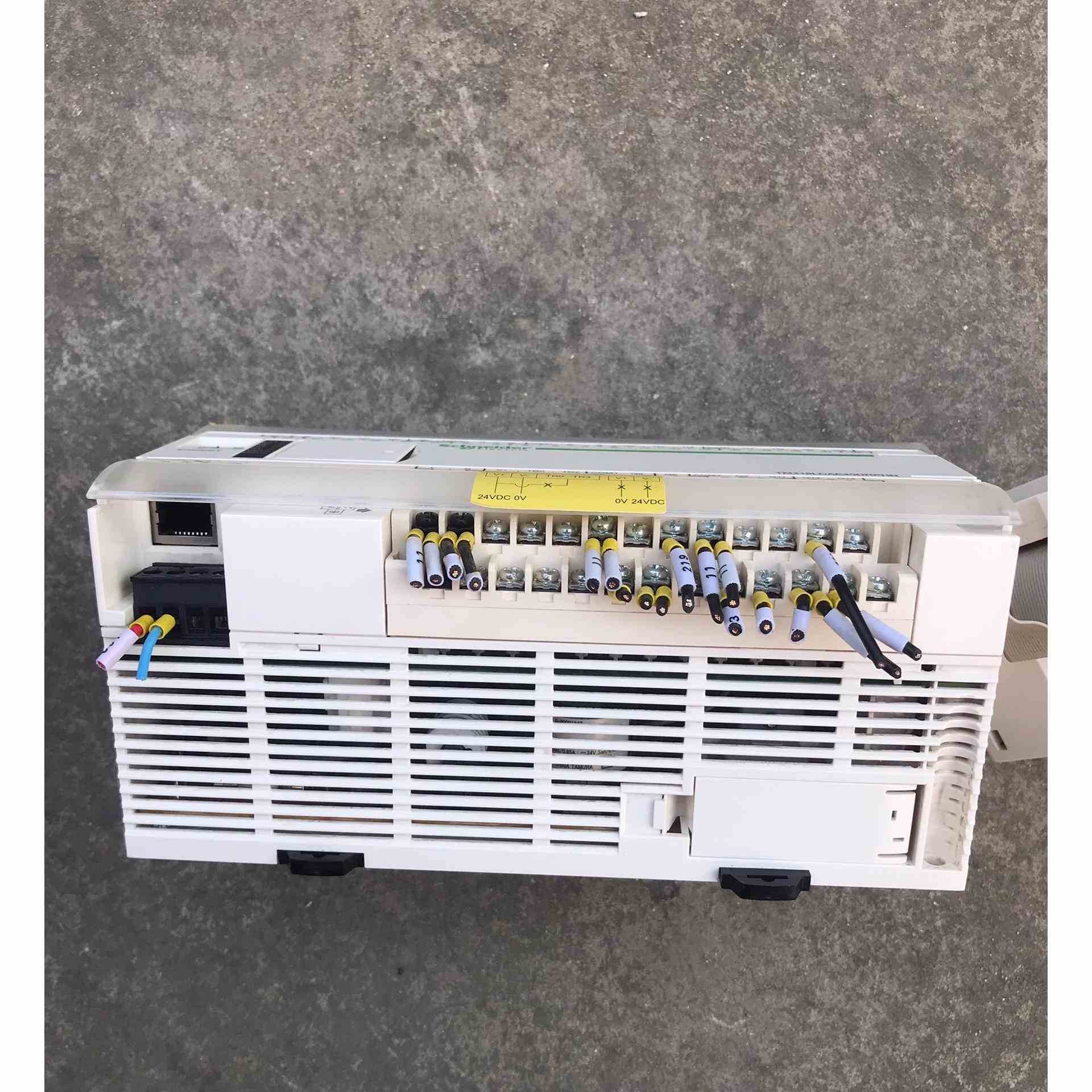 施耐德tm218ldae40drphn TM2DOCKN，不是实价