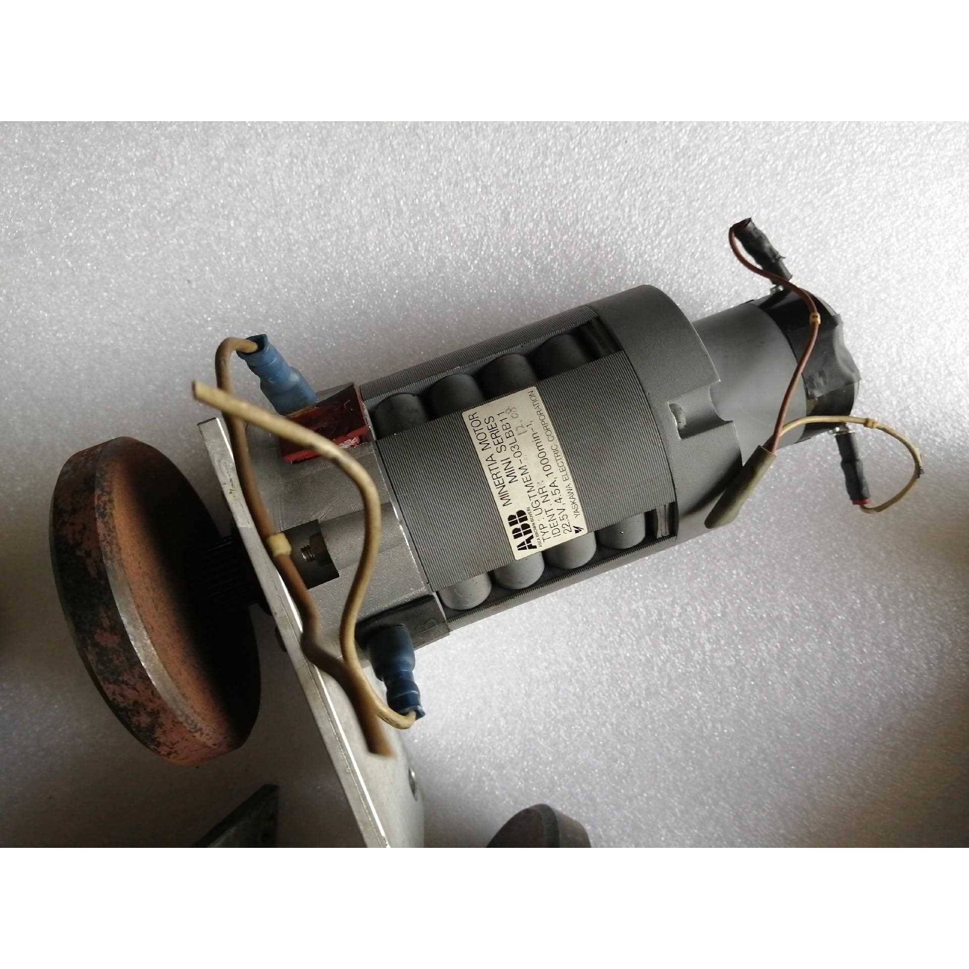 ABB流电机UGTMEM-03LBB11，，72SYX-5，不是实价