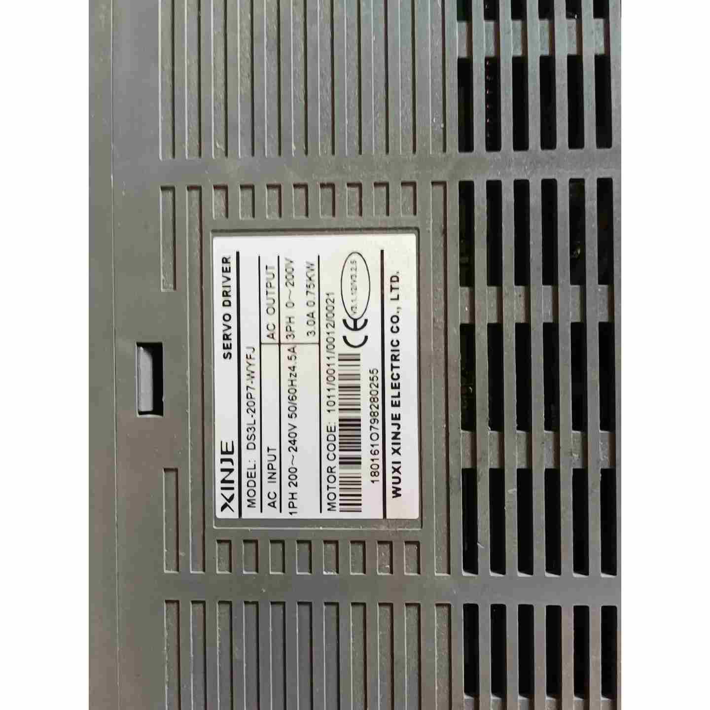 信捷驱动器 DS3L-20P7-WYFJ220V 750W，不是实价