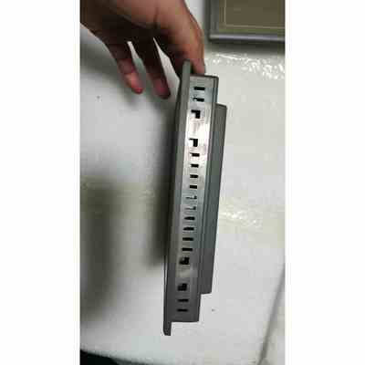 昆仑通态触控屏幕 TPC7062kW 1个，，成色，非实价