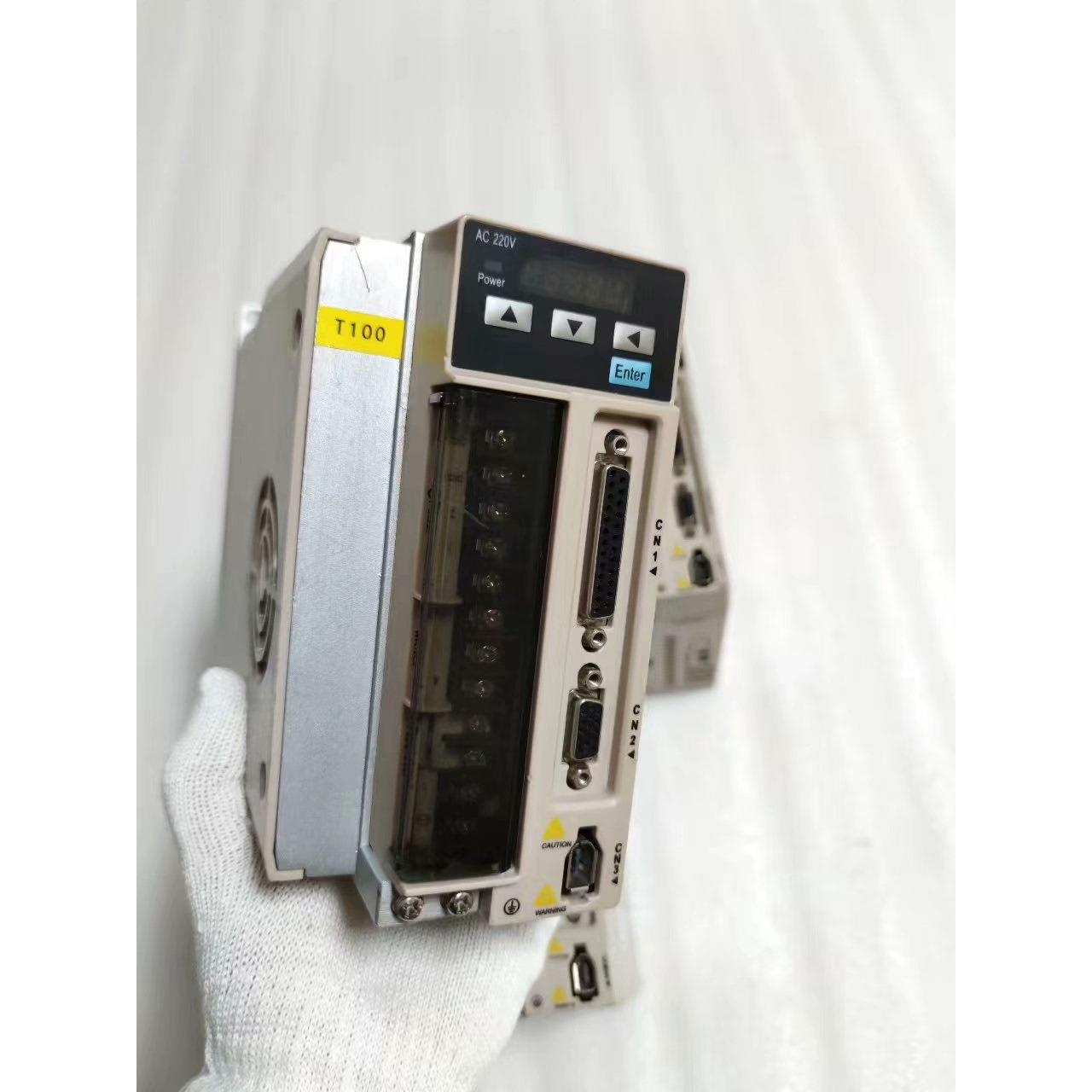 口罩机拆机1.5KW/750W伺服驱动器，型号LCDB5-1，不是实价