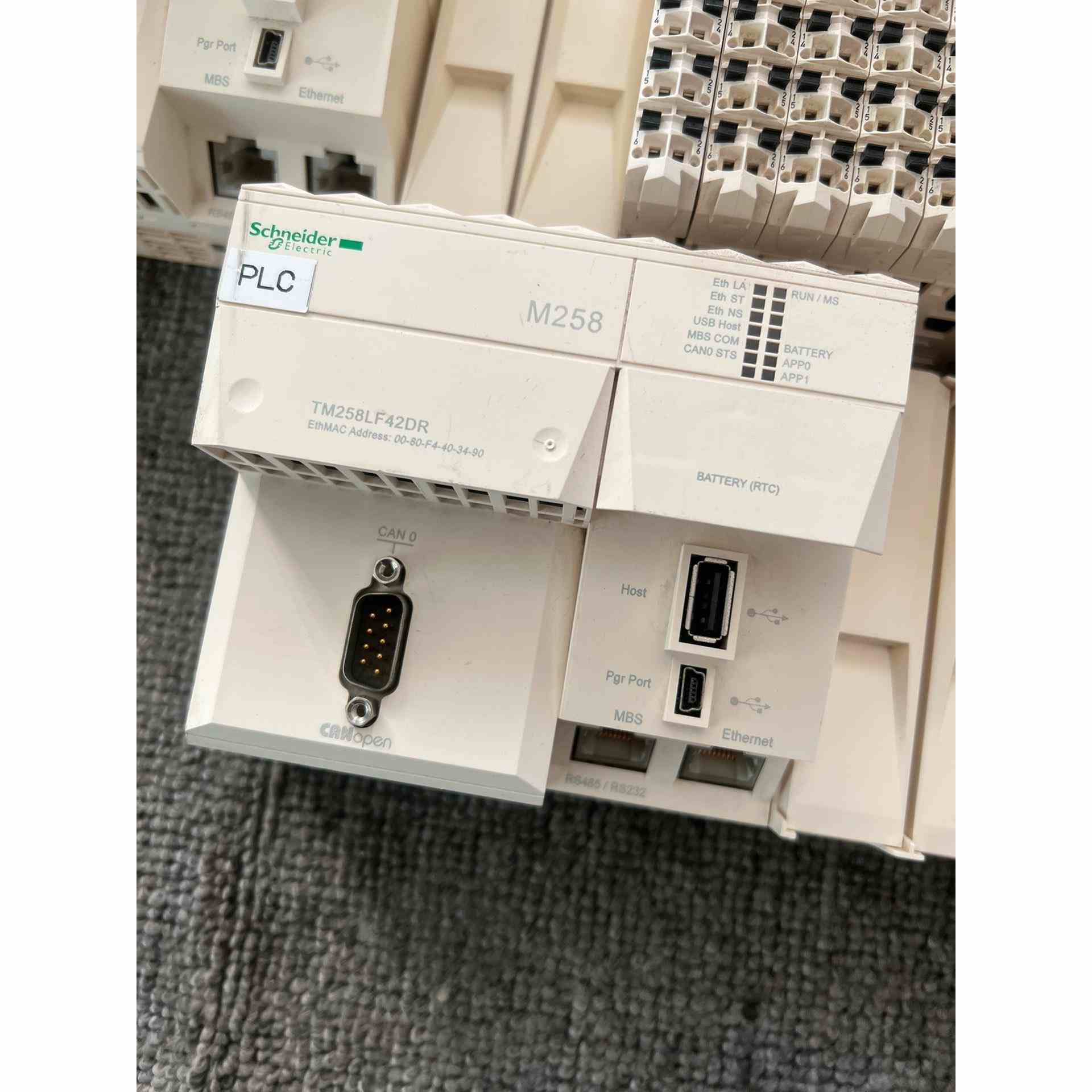 施耐德M258PLC模块可编程控制器TM258LF42DR，不是实价