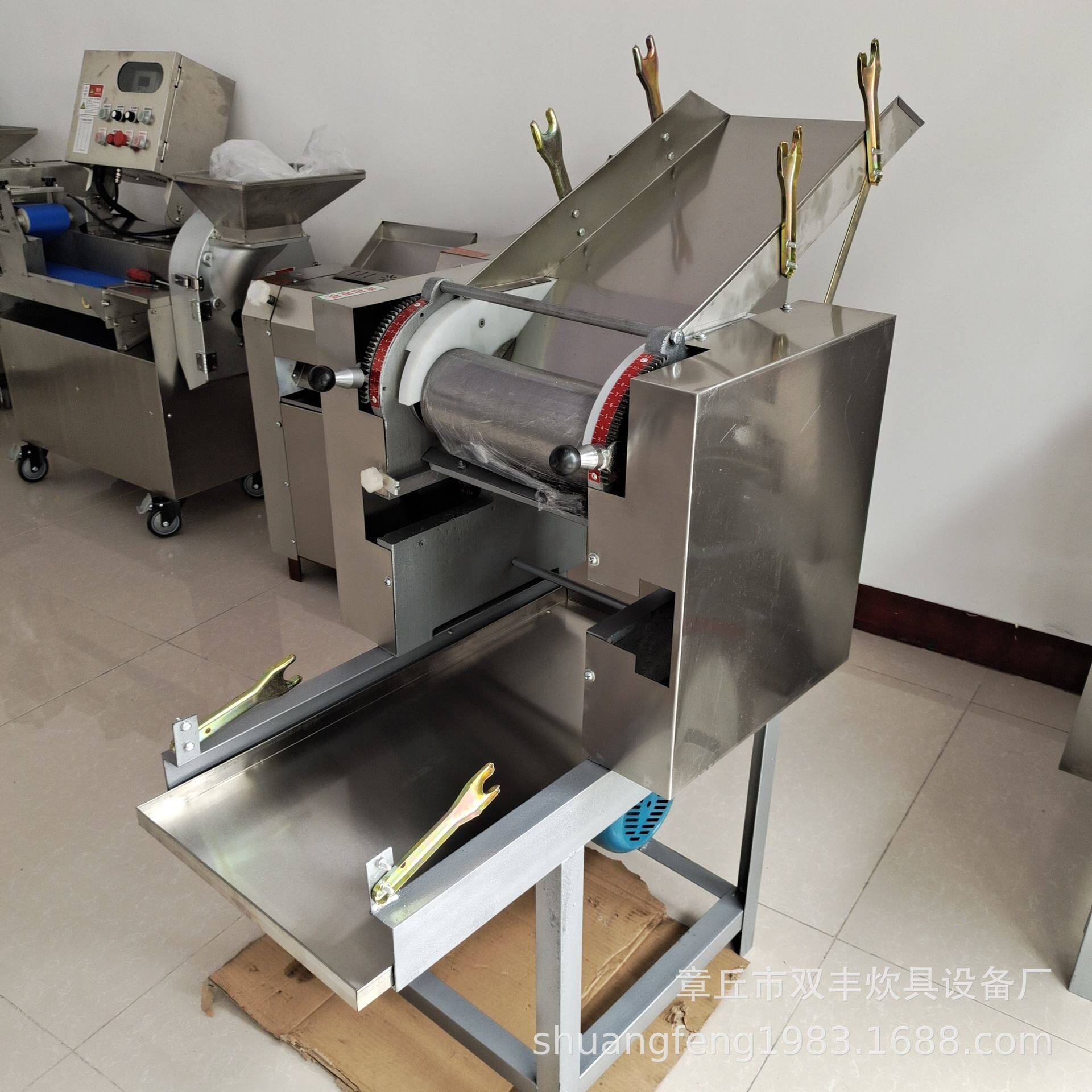 压面机商用 面条机不锈钢加厚饺子面条50型 包子馒头揉面机