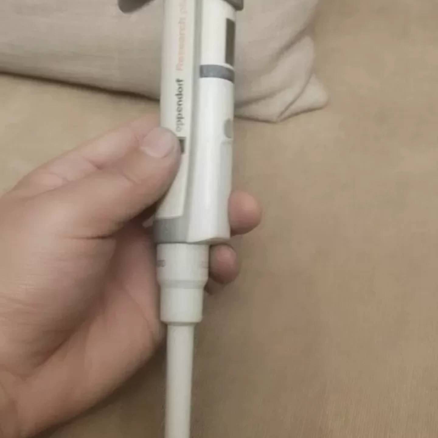 可维修1001000ul，艾本德移液器移液枪图片