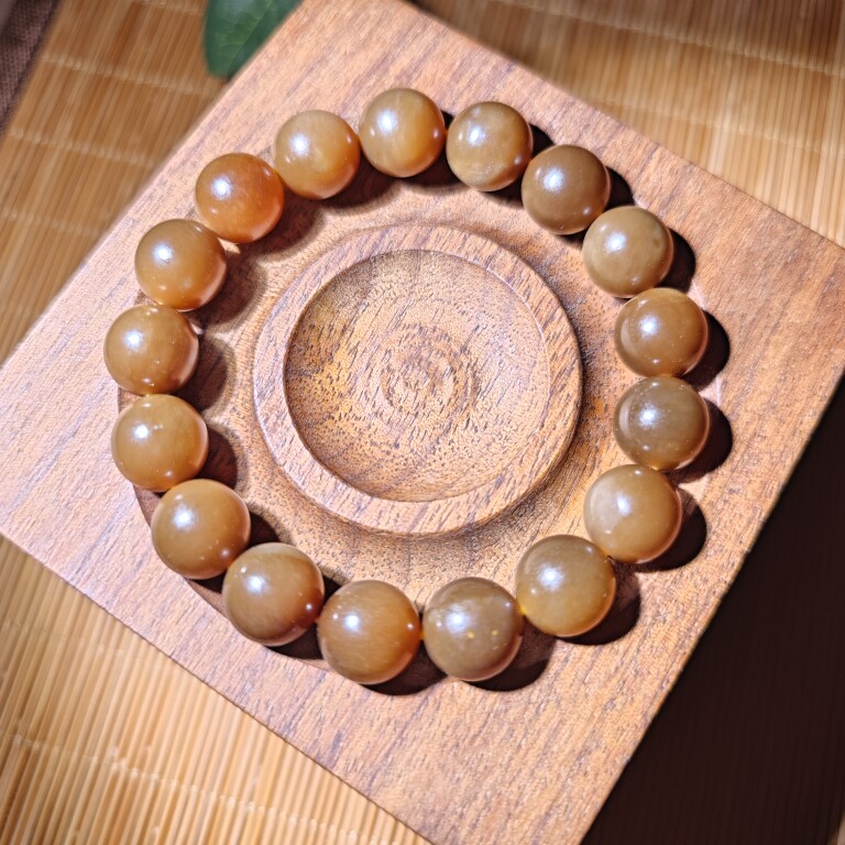 一诺正宗新疆且末料和田玉糖玉红糖12mm圆珠高油细腻油润手串手链
