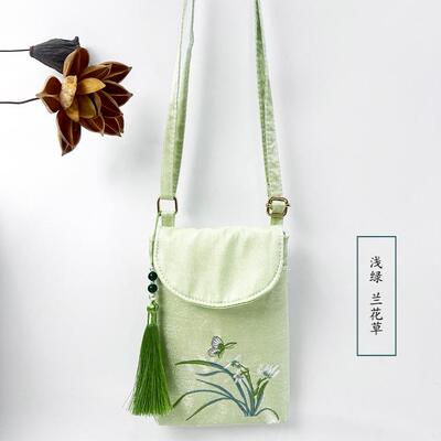 中国红刺绣花女手机包国风斜挎小