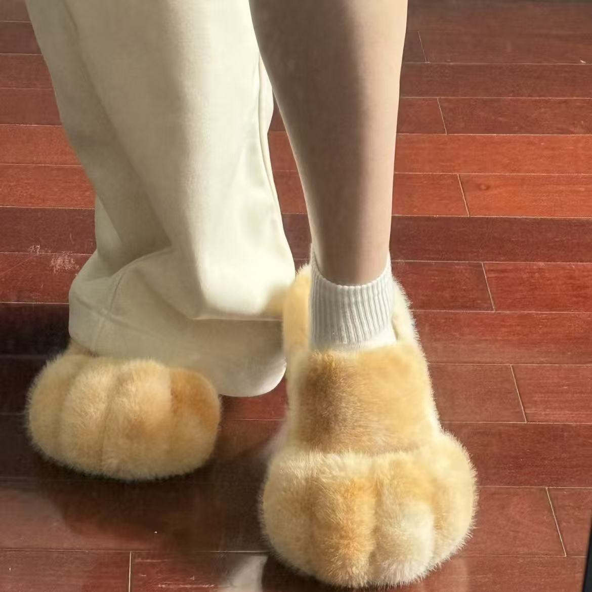 漫画感猫爪毛绒拖鞋毛茸茸