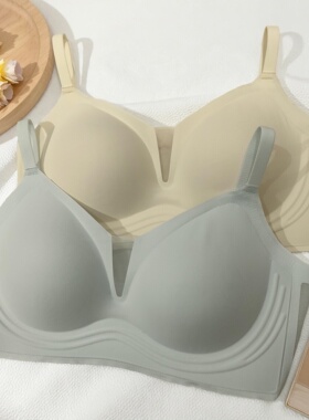 都市丽人新LBC62N无痕薄款小胸贴合不空杯三排扣光面舒适透气文胸