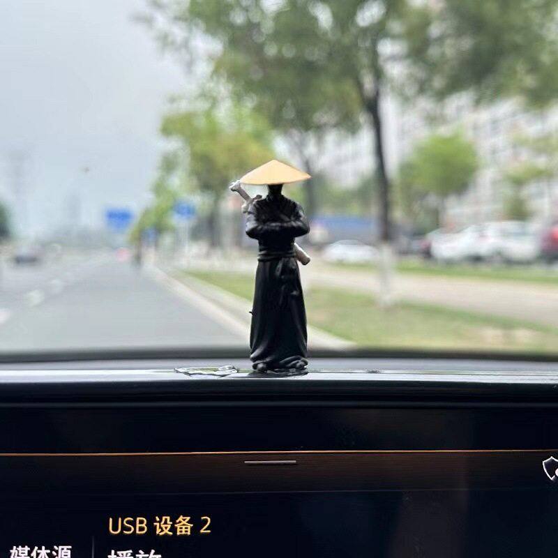 新款喝咖啡的李白摆件中控台副驾驶装饰高颜值个性手办居家小摆件