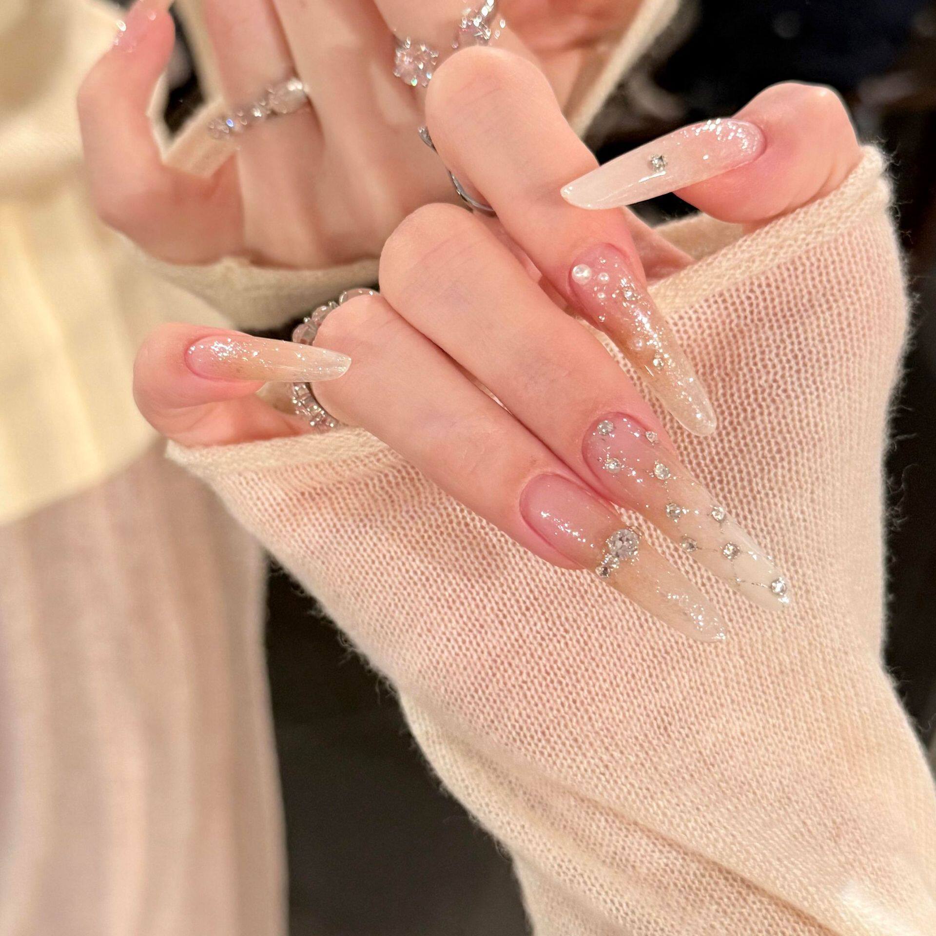 【桃桃星冰乐】纯手工裸色穿戴甲钻石中长款高级感显白美甲甲片图片