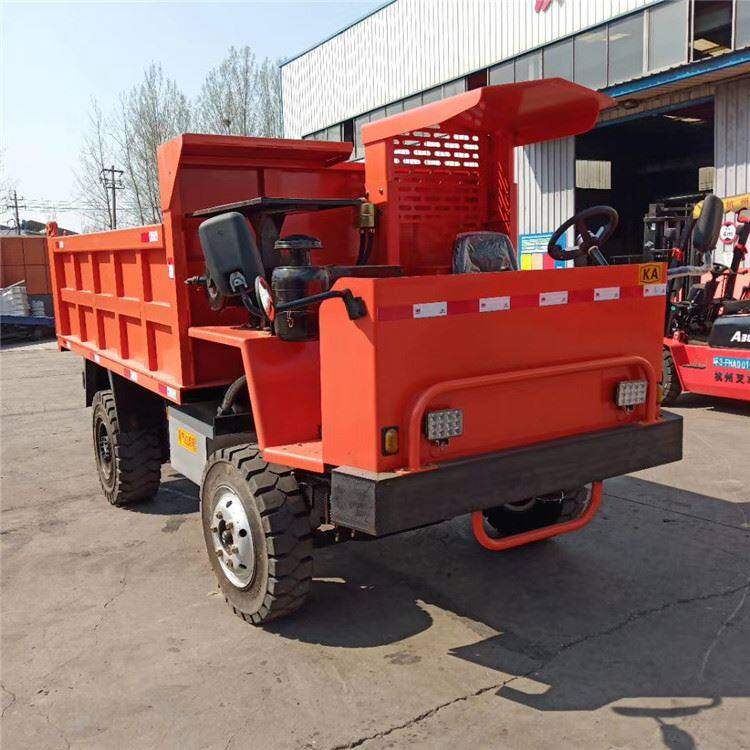 拓鸿牌14吨四驱拉土爬山王工程车 现货直供 爬山王