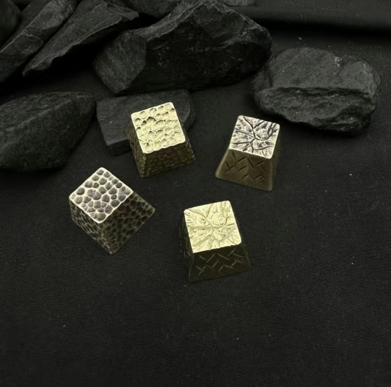 icek原创纯铜复古锤纹按键个性机械键盘小众键帽十字轴通用