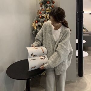 胖mm大码韩系毛衣外套女秋季300斤宽松百搭慵懒风针织开衫上衣ins