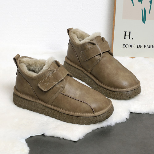 2025新款男士雪地靴皮毛一体短靴