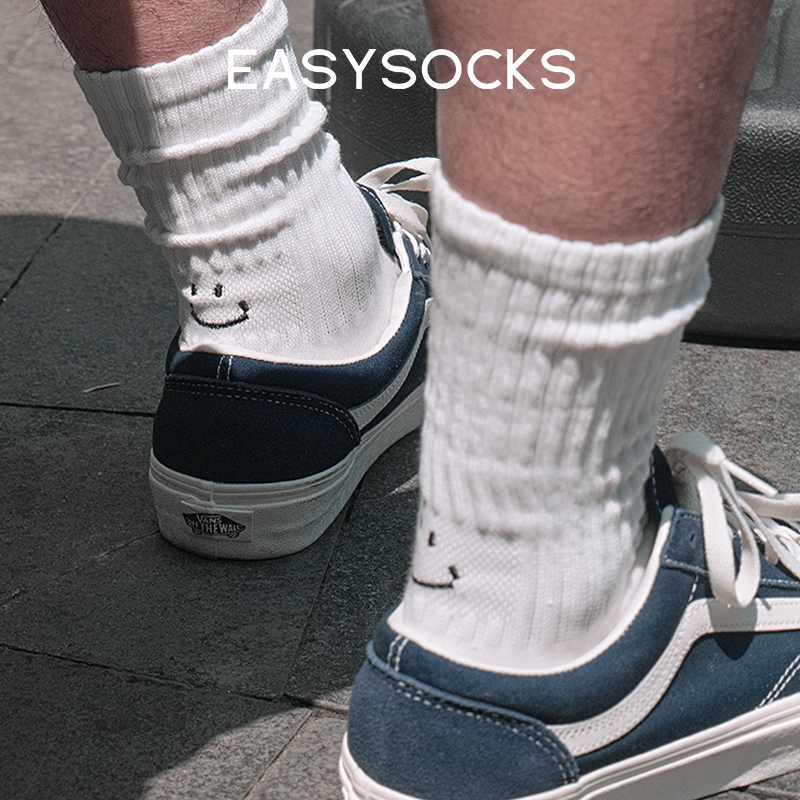 EASYSOCKS笑脸袜纯棉长筒袜白色粗线日系袜刺绣潮袜堆堆袜外穿