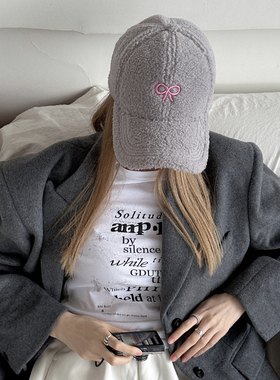 CHUNISLET纯屿 粉色蝴蝶结灰色羊羔毛粉色花女秋冬显瘦保暖棒球帽