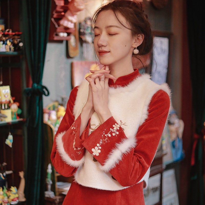 微笑向暖 秋冬国风改良红色旗袍连衣裙女圣诞新年敬酒服旗袍套装