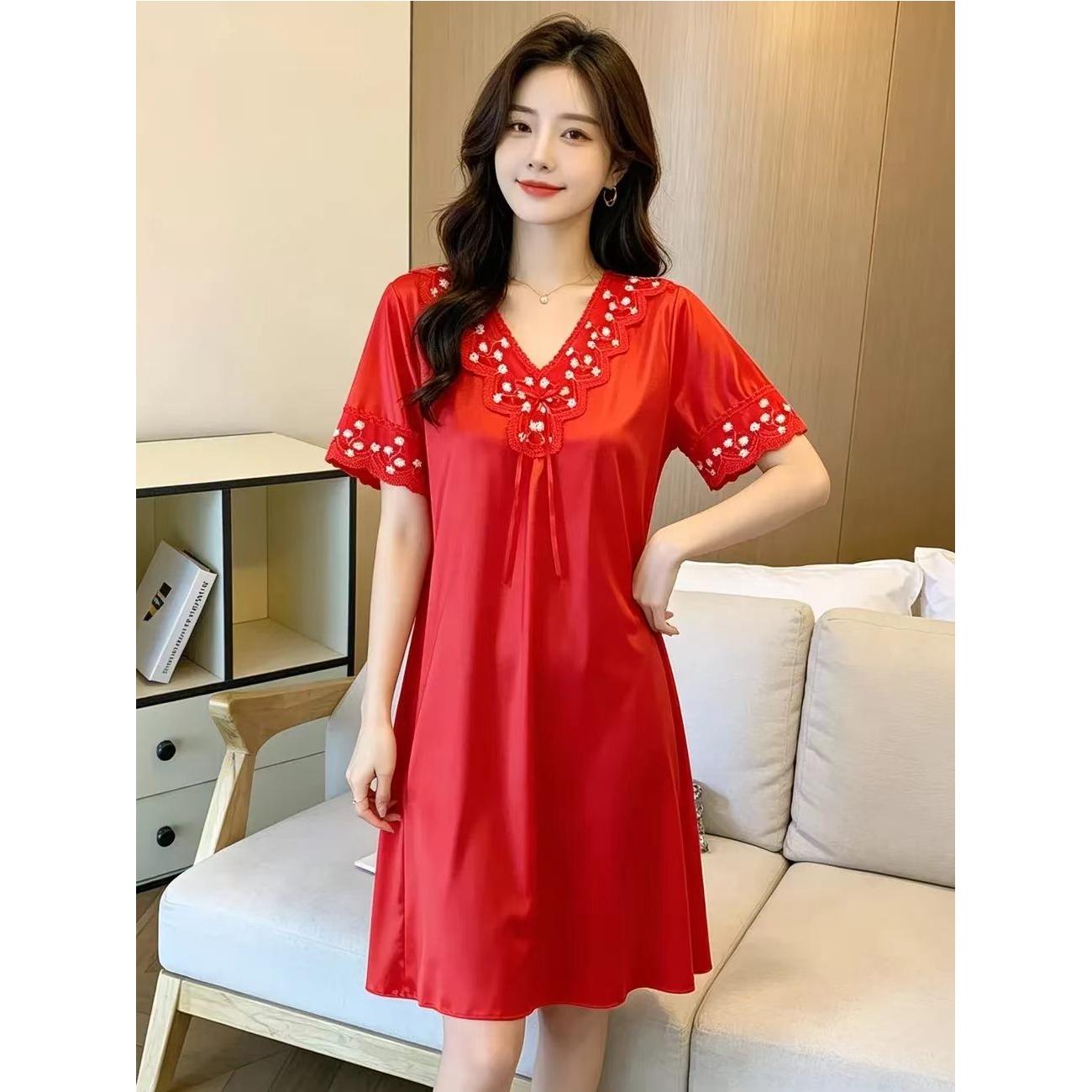 带胸垫中长款V领蕾丝睡裙女夏季